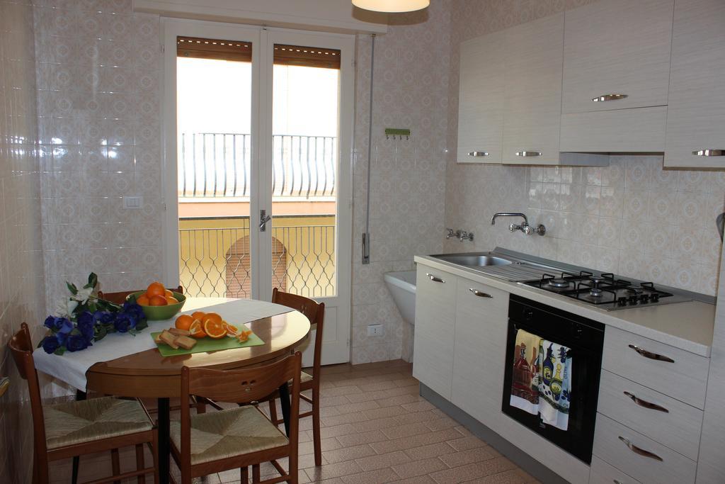 Lucy Apartment Marina di Ragusa Esterno foto